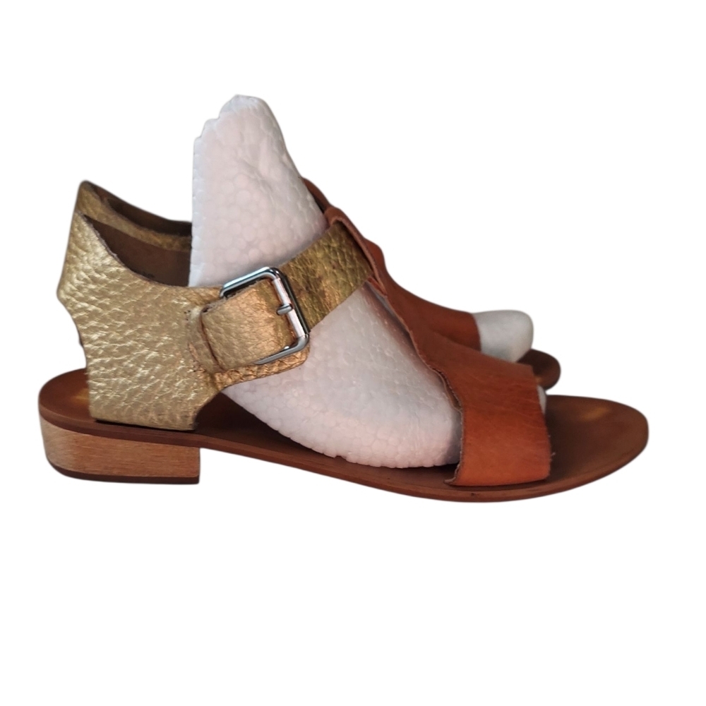 Latigo Tan and Gold Leather Sandal